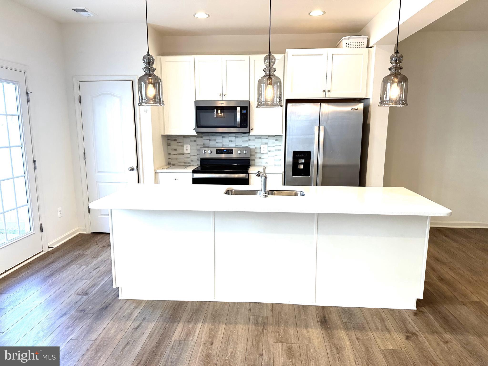 OVERLOOK AT RIVERSIDE - Residential Lease