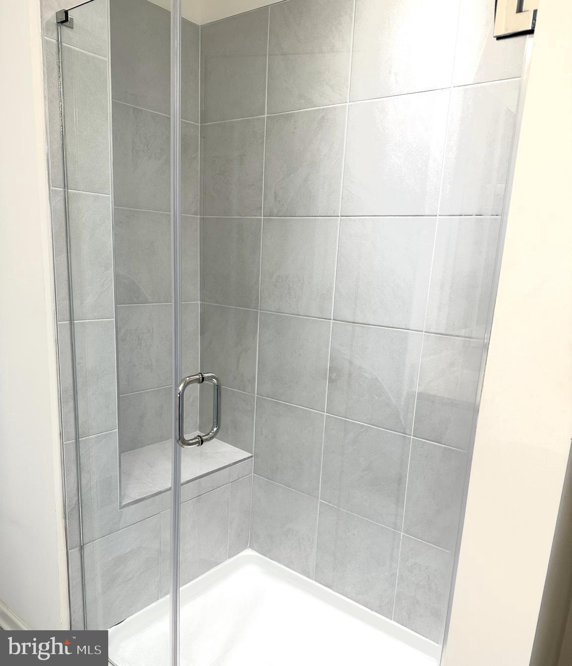 OVERLOOK AT RIVERSIDE - Residential Lease