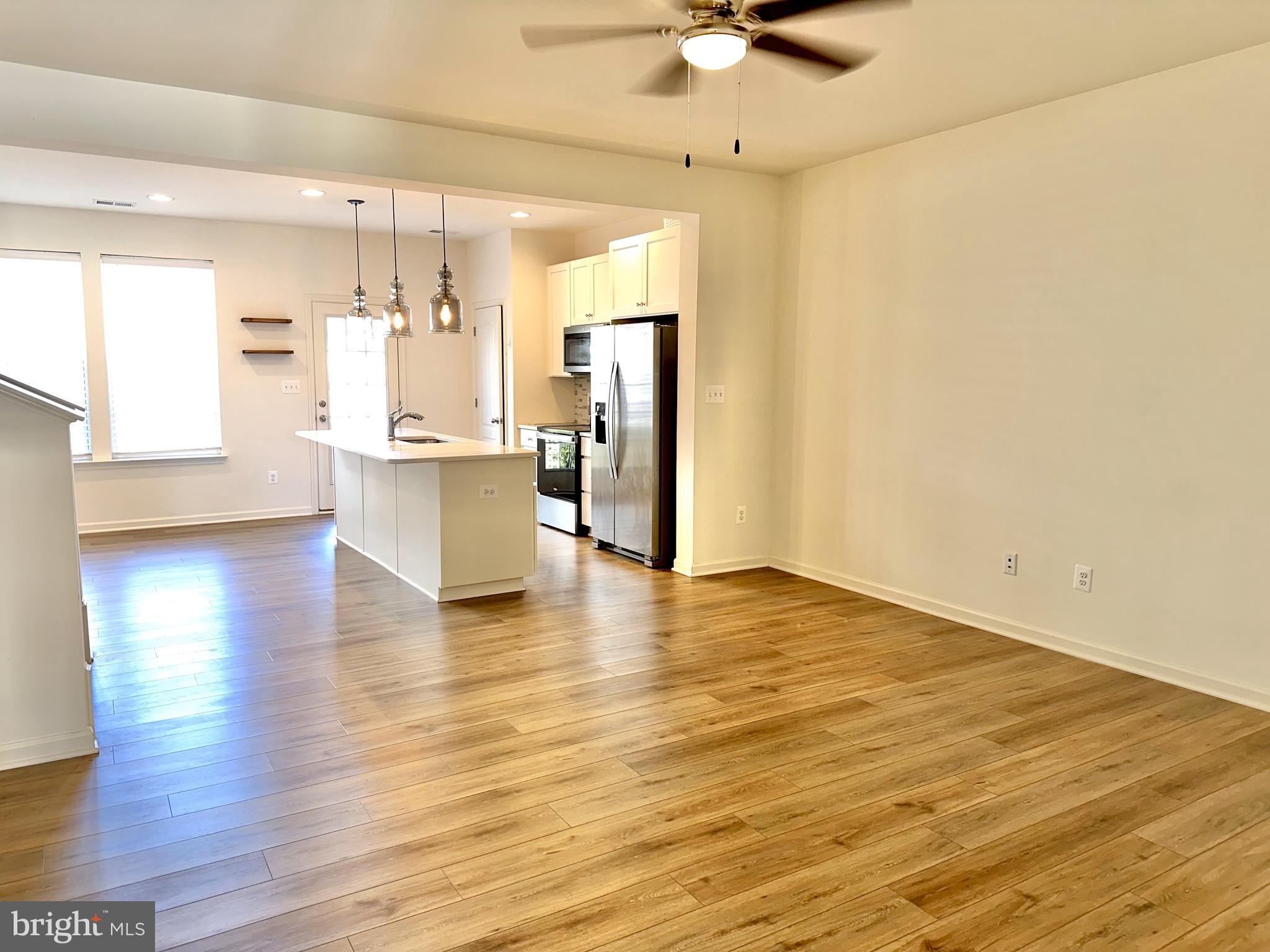 OVERLOOK AT RIVERSIDE - Residential Lease