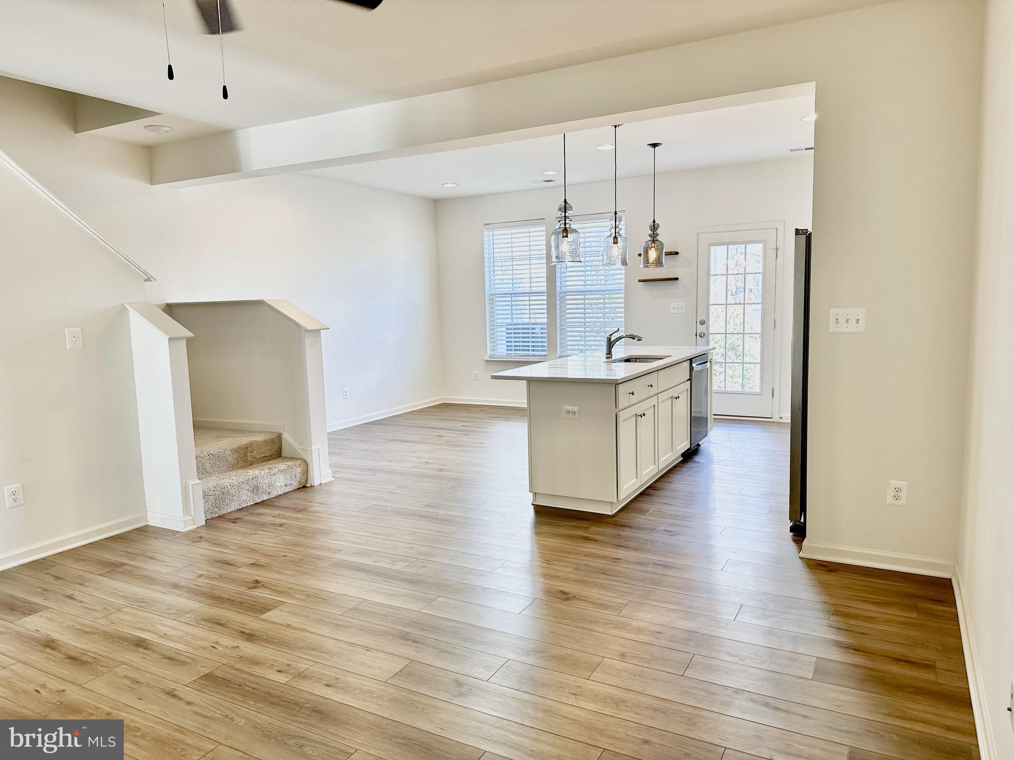 OVERLOOK AT RIVERSIDE - Residential Lease