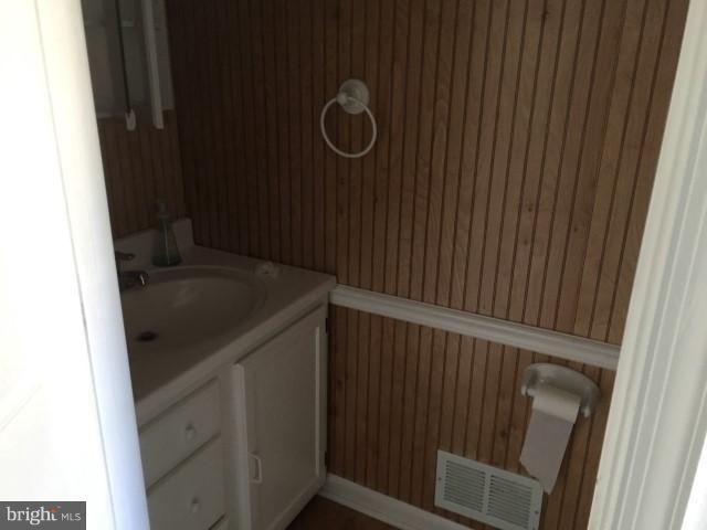 CLOVERLEAF TOWNHOUSES - Residential