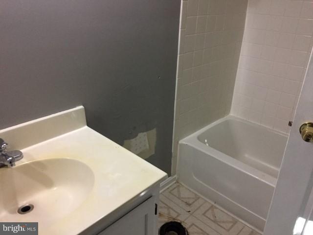 CLOVERLEAF TOWNHOUSES - Residential