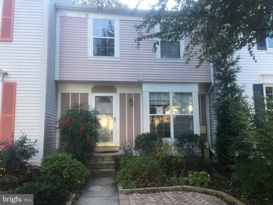 3 Levels of living space in this spacious town home of Cloverleaf. Open floor plan on main level with powder room. Huge Living room with sliders to full deck that leads to rear yard. Kitchen has lots of cabinet space. Upper level has 3 bedrooms with generous closet space and full bath. Family room in lower level that leads to patio area and privacy fenced rear yard. Close to schools & shopping.