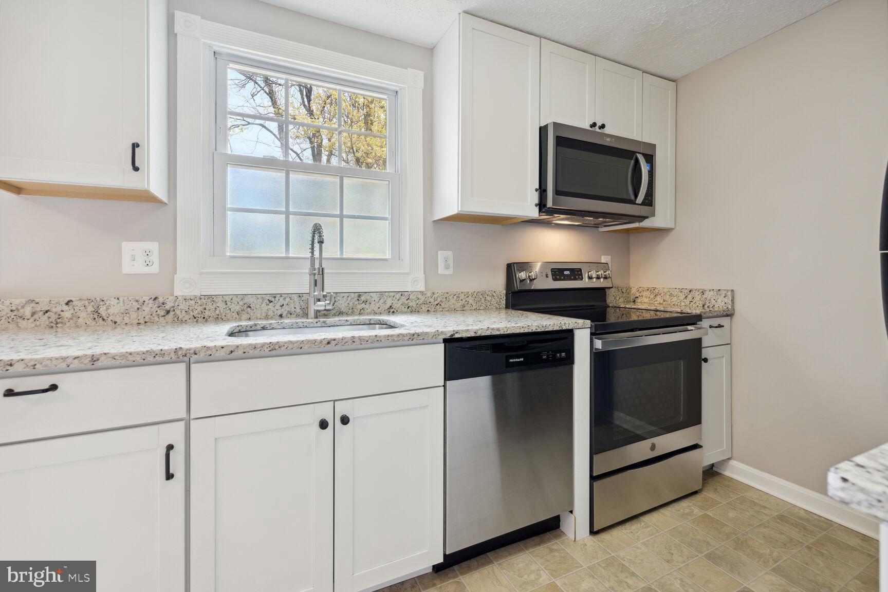 DAMASCUS VALLEY PARK - Residential