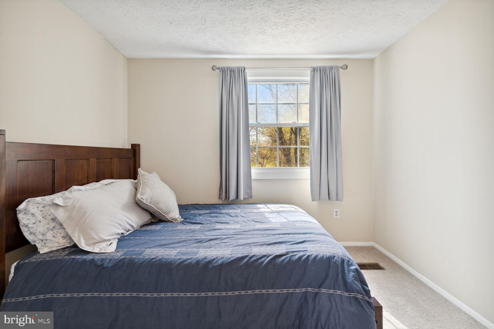 DAMASCUS VALLEY PARK - Residential