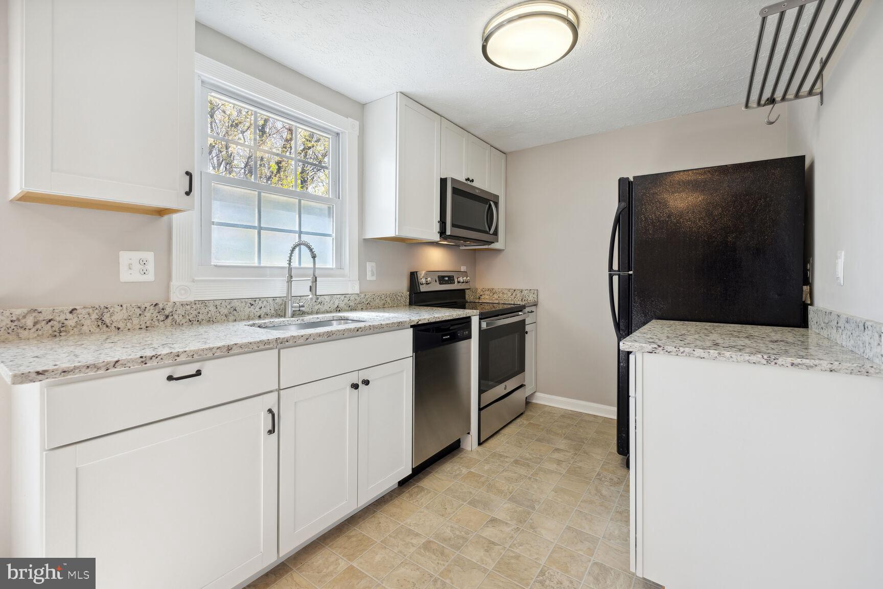 DAMASCUS VALLEY PARK - Residential