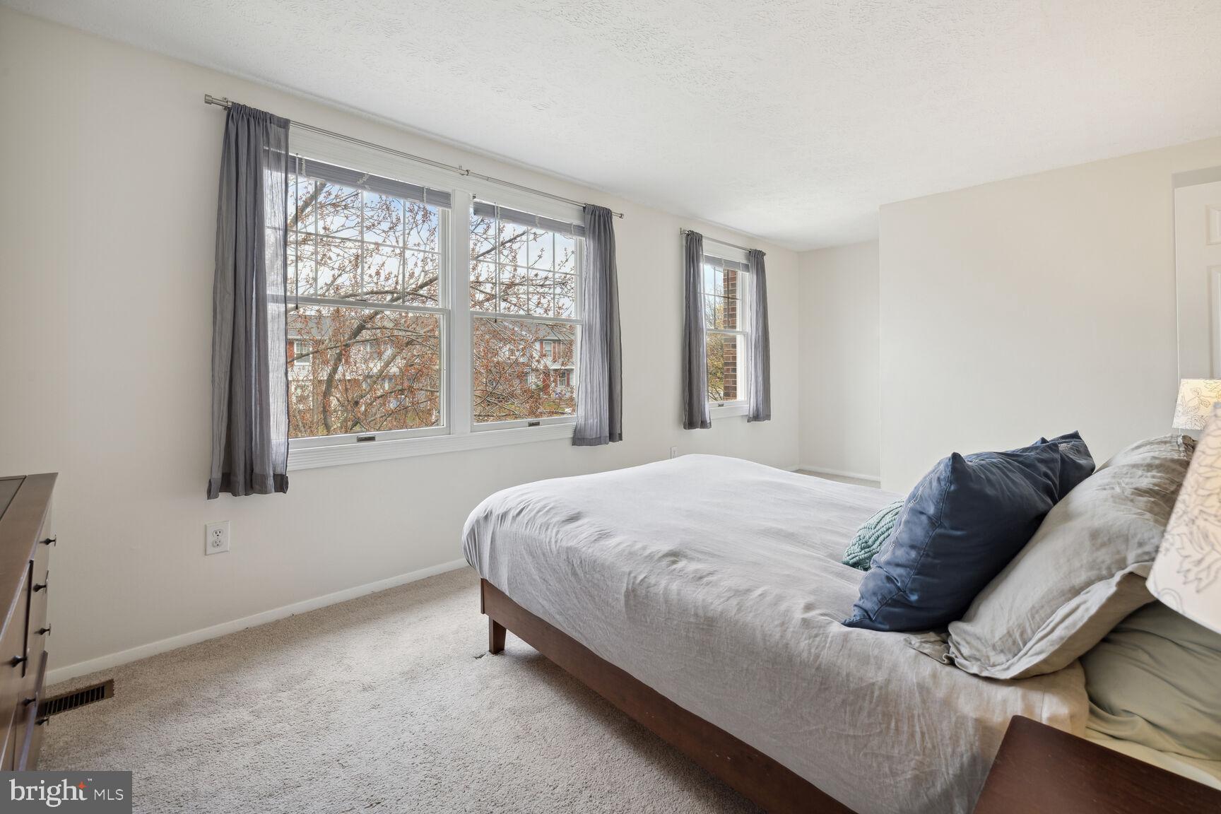 DAMASCUS VALLEY PARK - Residential