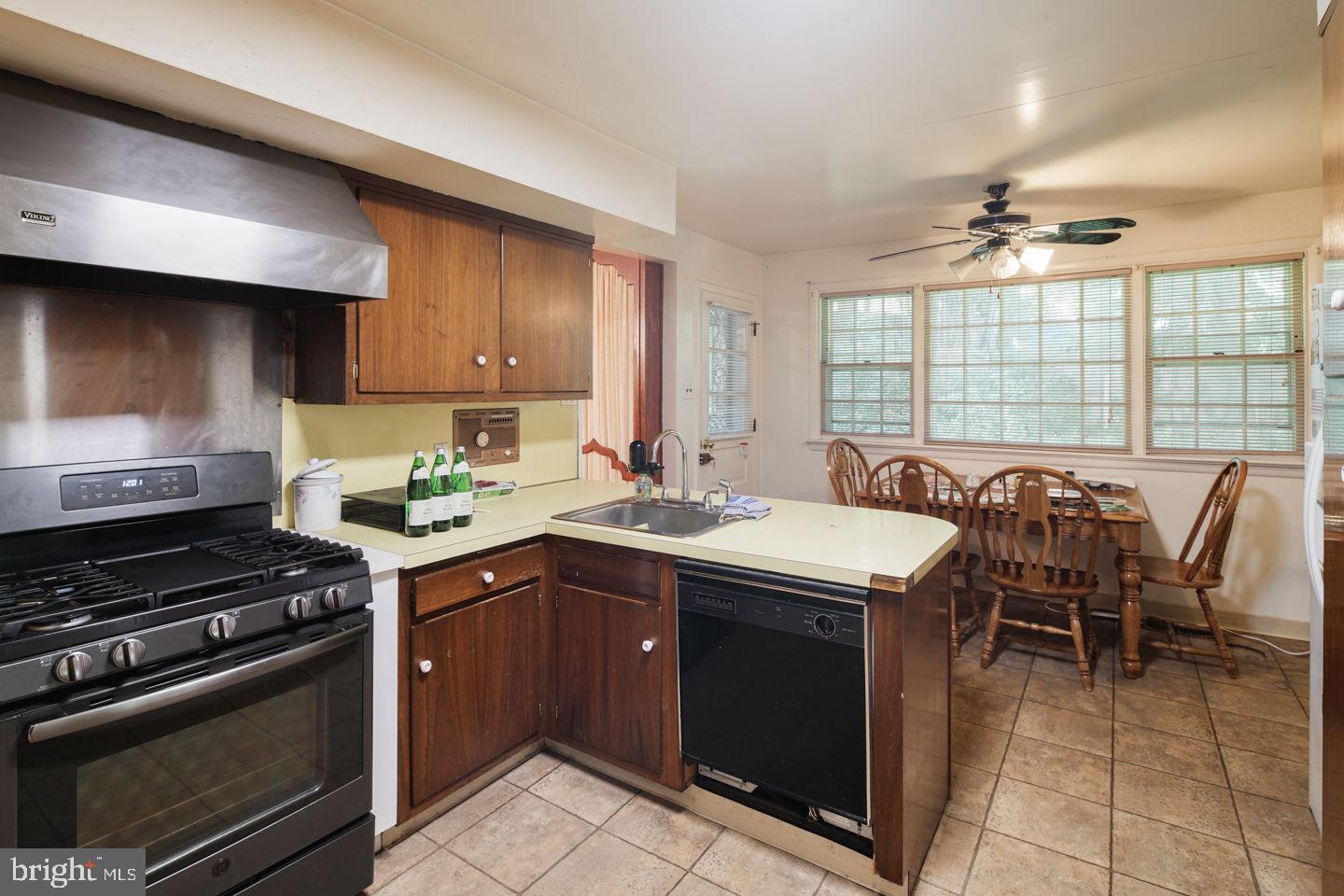 ELKINS PARK - Residential