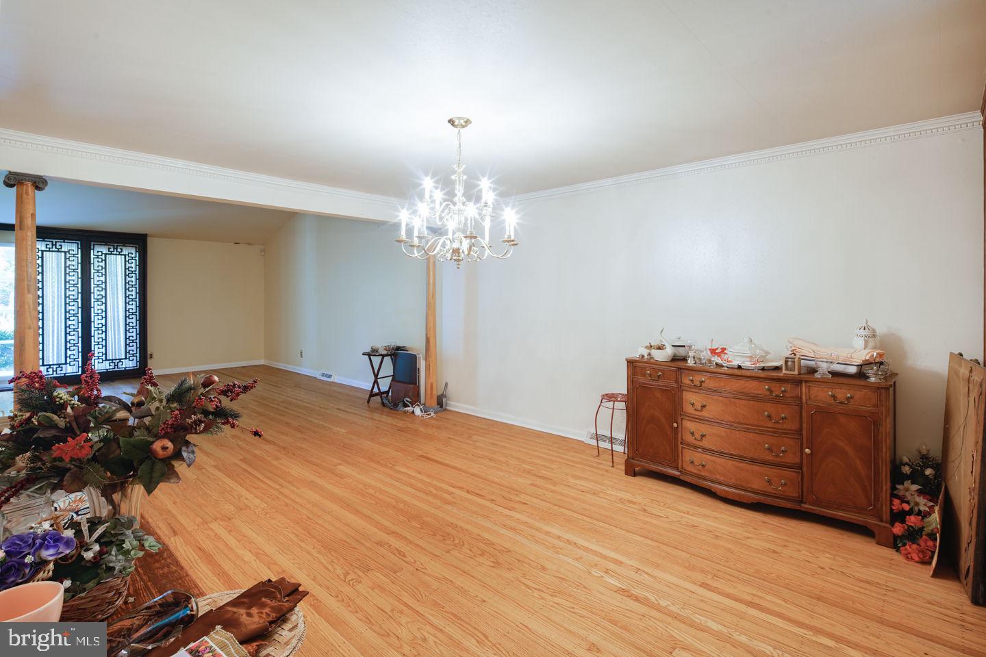 ELKINS PARK - Residential