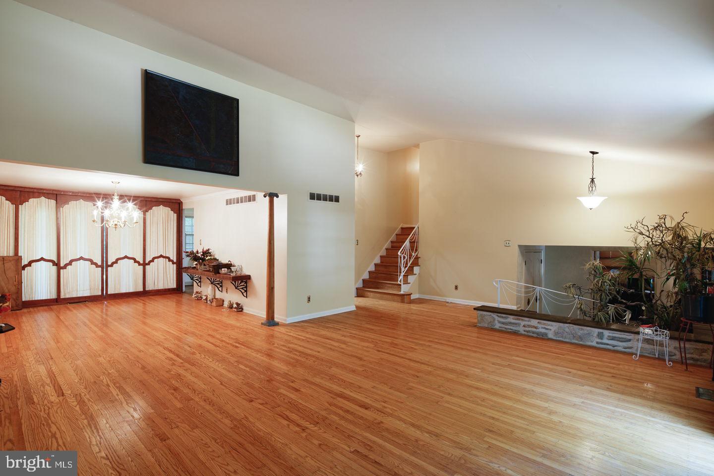 ELKINS PARK - Residential