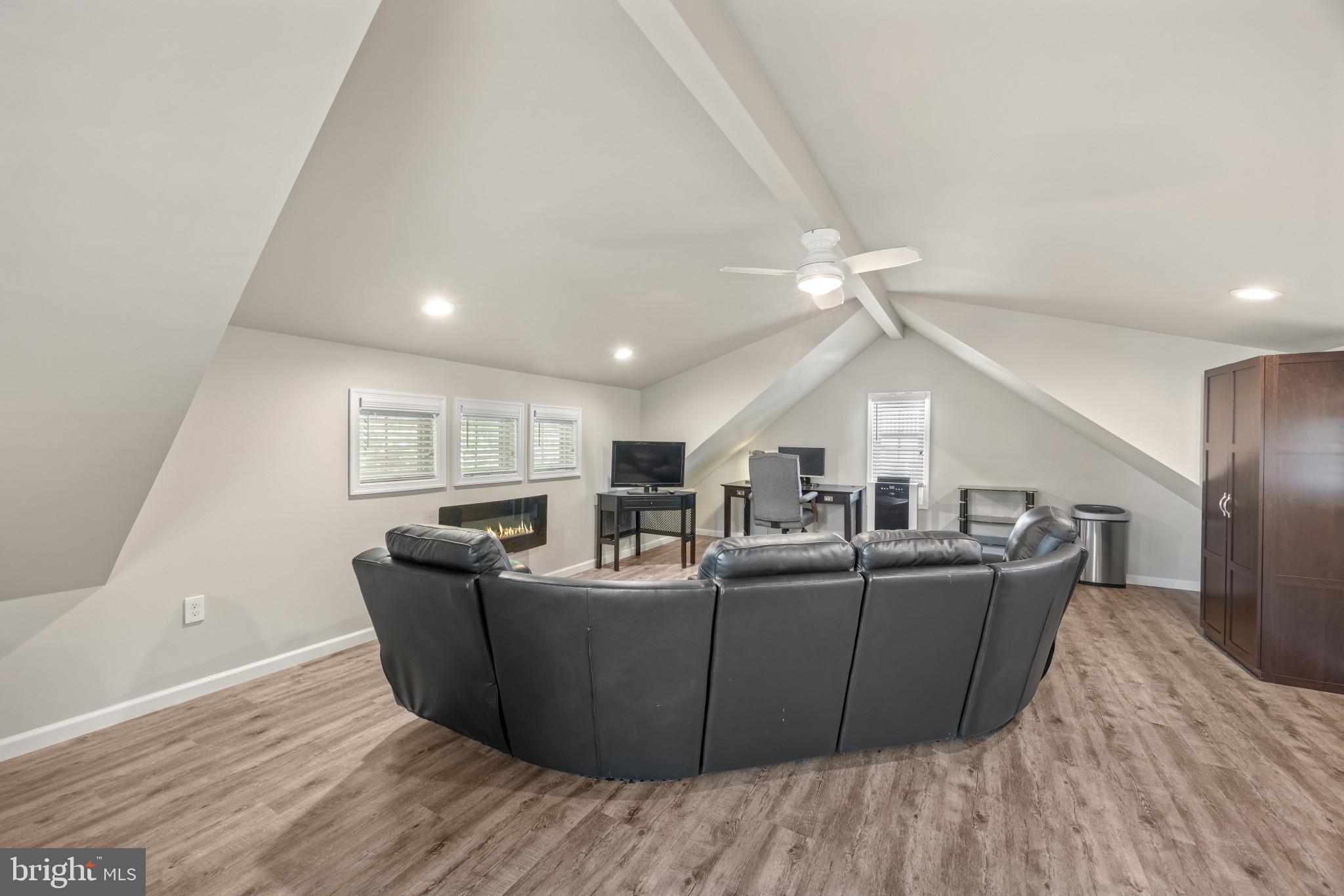 EASTPORT - Residential