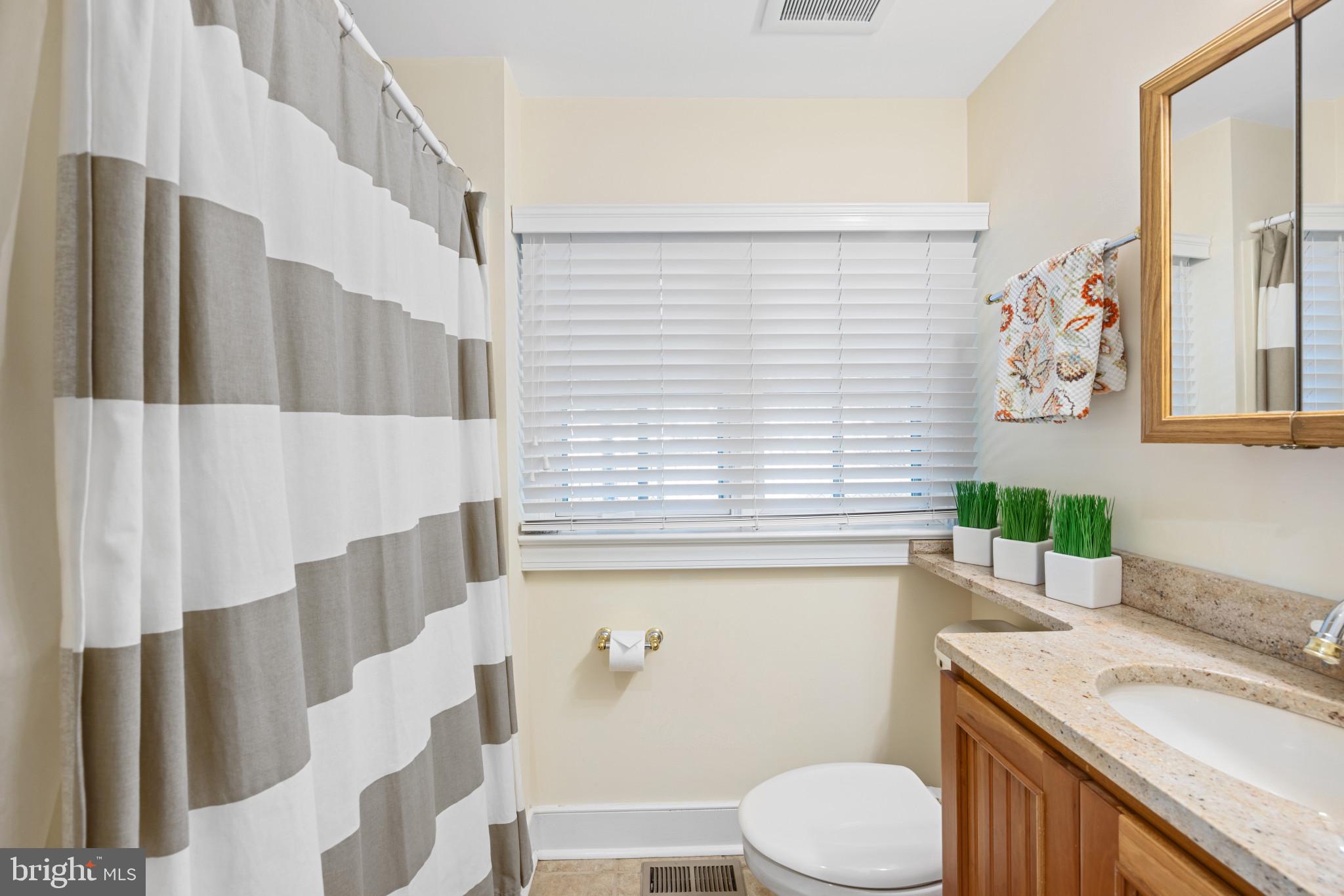 EASTPORT - Residential