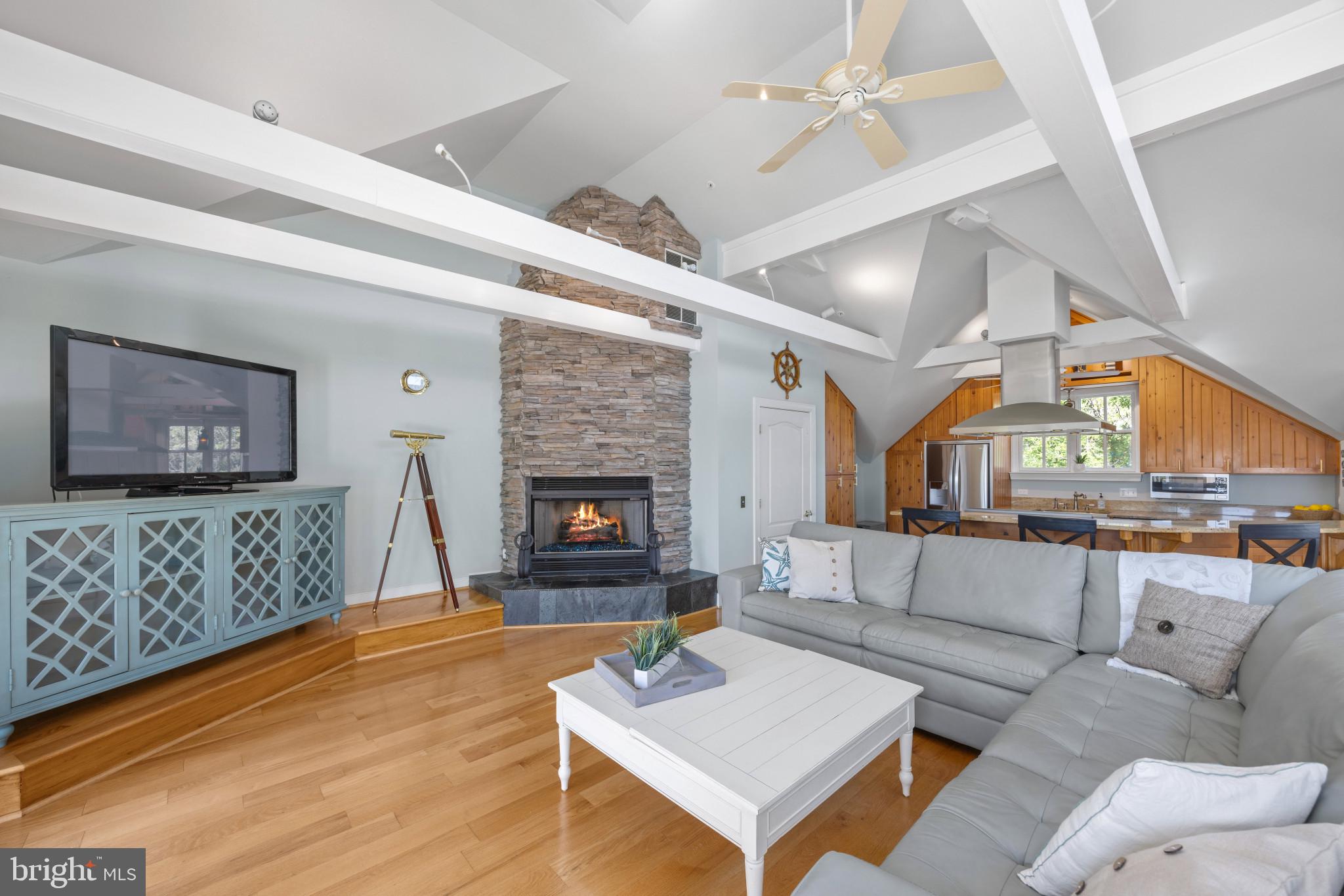 EASTPORT - Residential