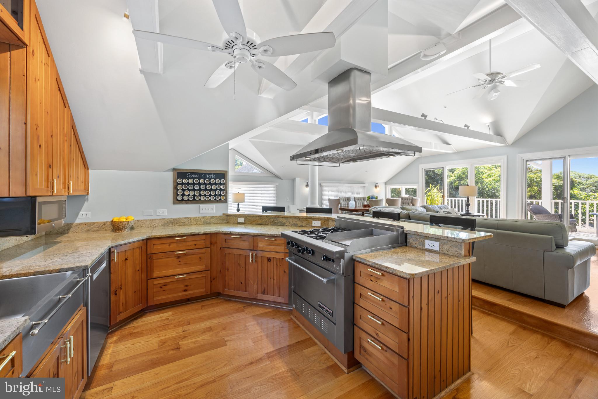 EASTPORT - Residential