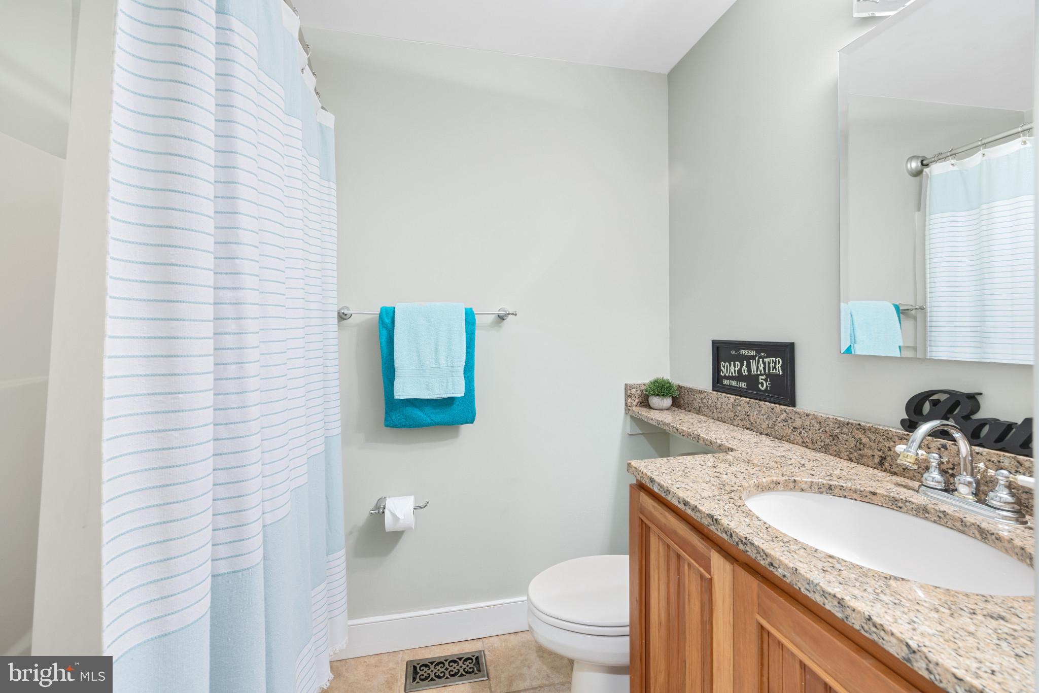 EASTPORT - Residential