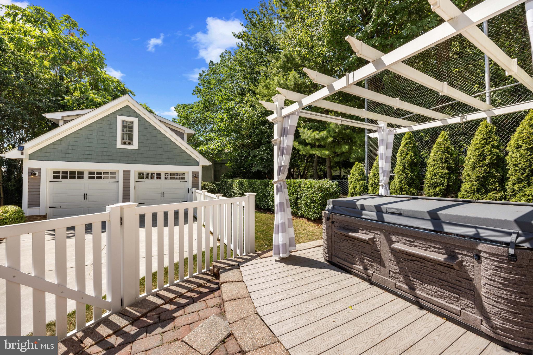 EASTPORT - Residential