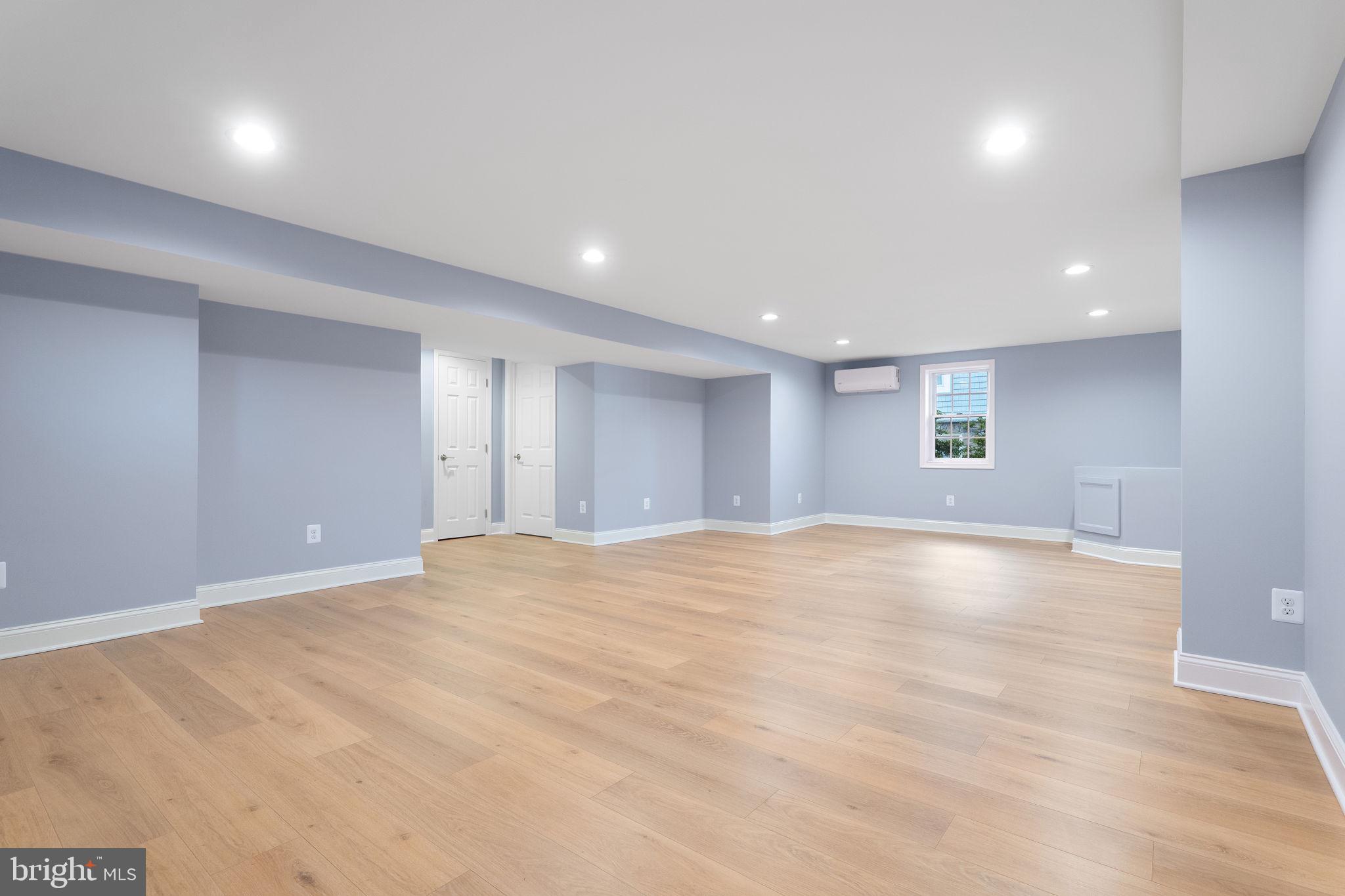 SHORE ACRES - Residential