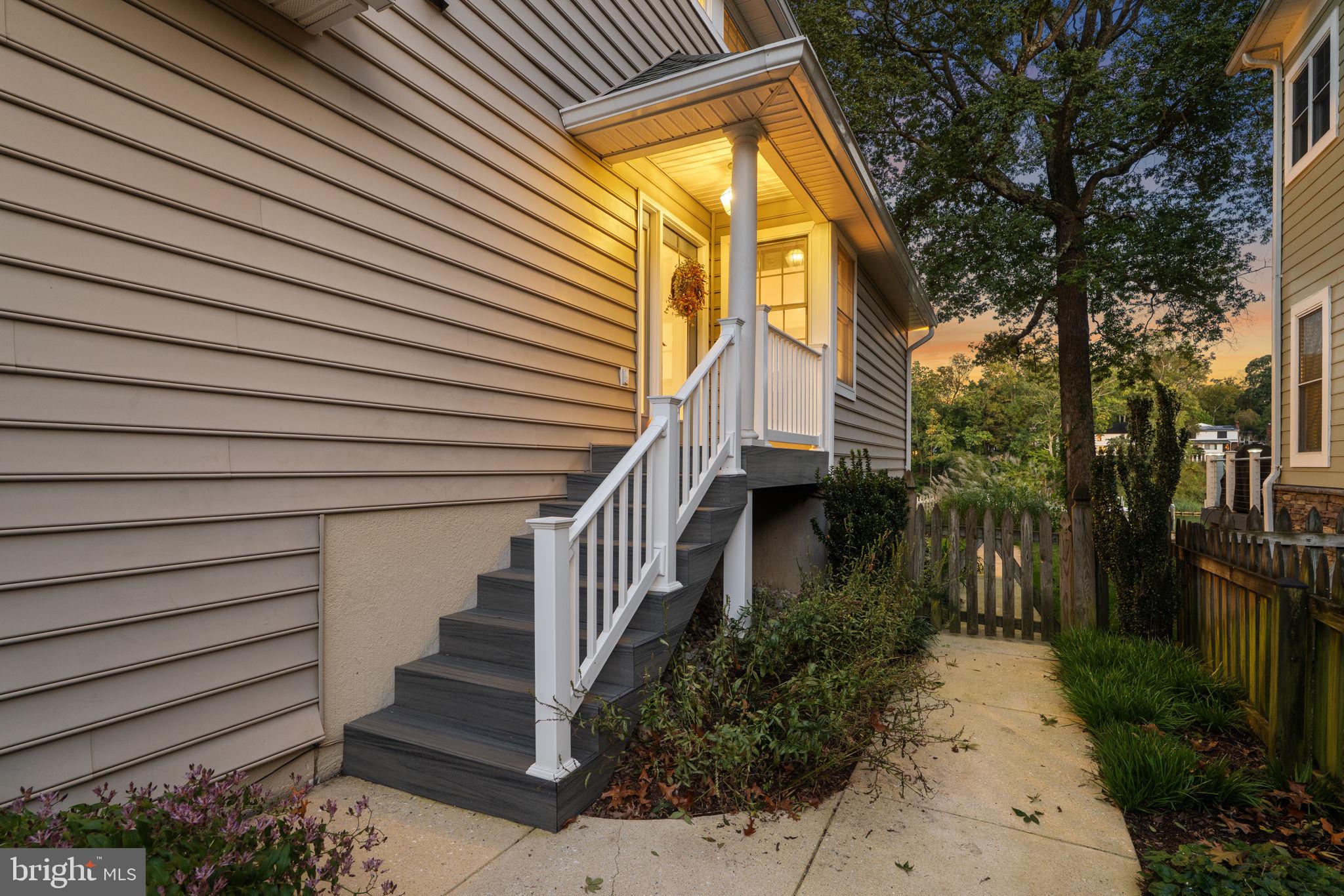 SHORE ACRES - Residential