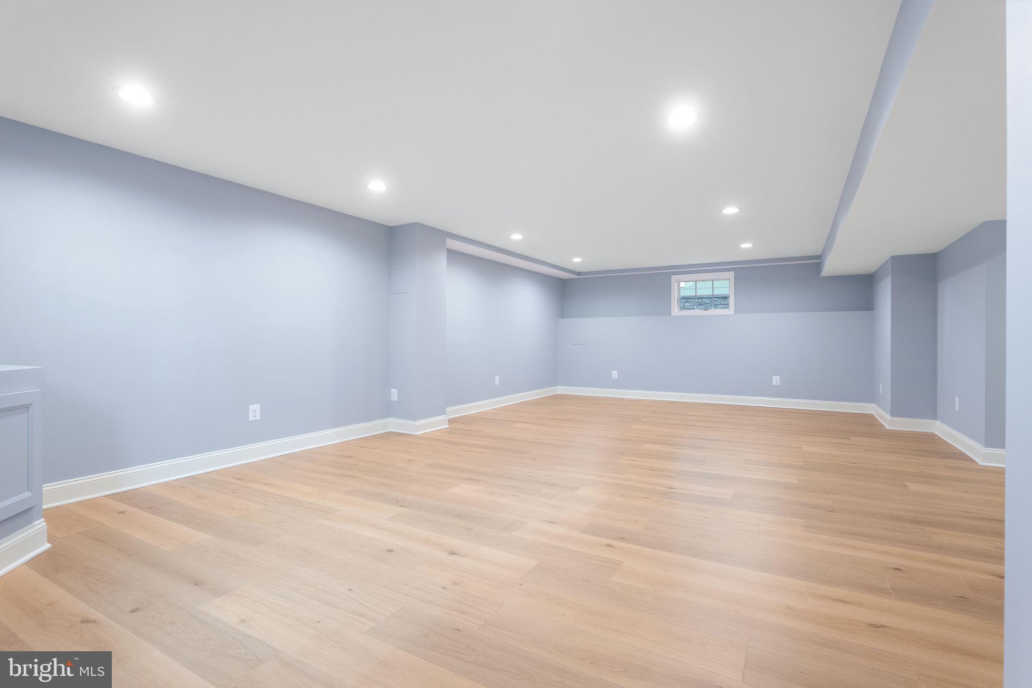 SHORE ACRES - Residential