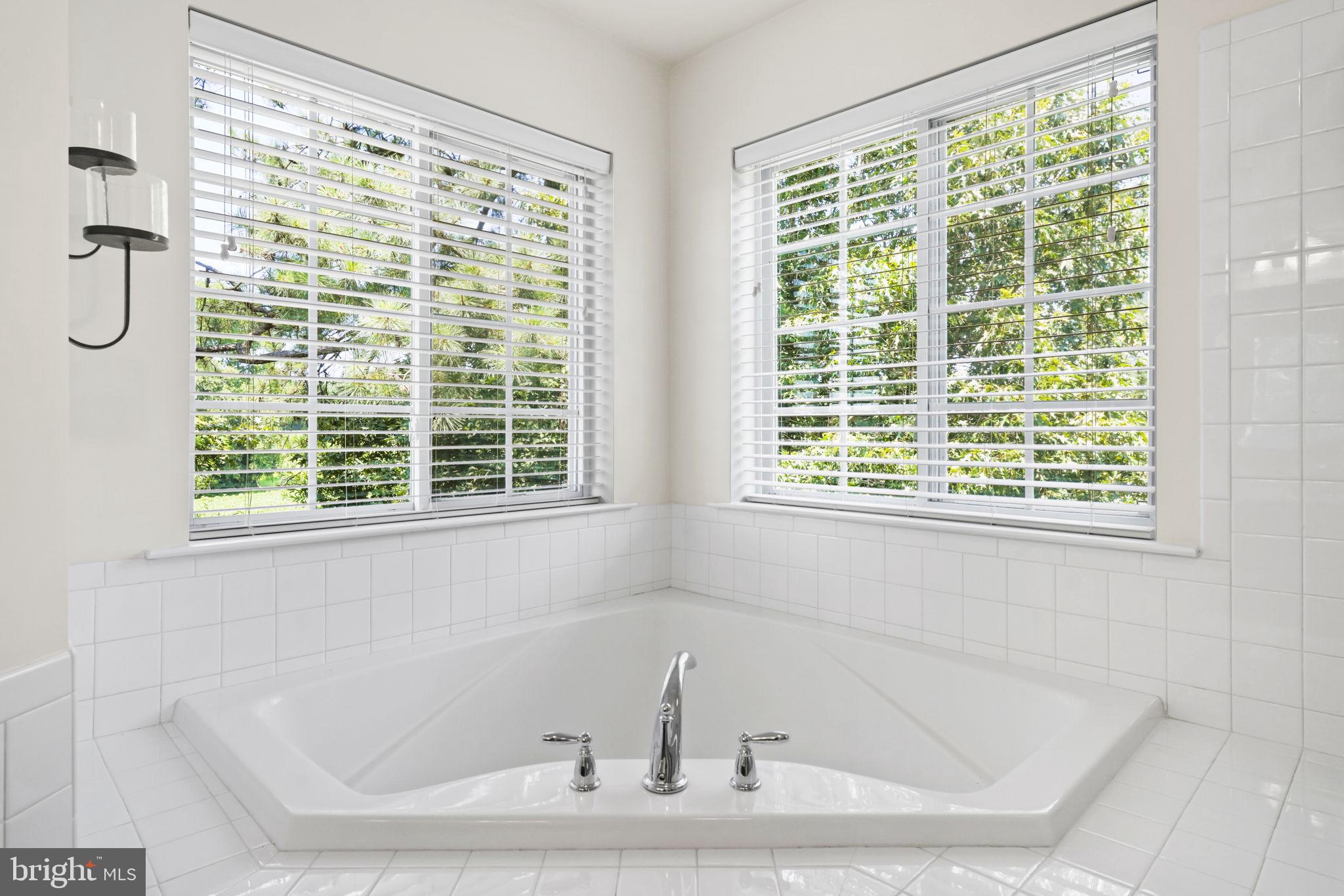 ELIZABETH HILLS PHASE 1 - Residential