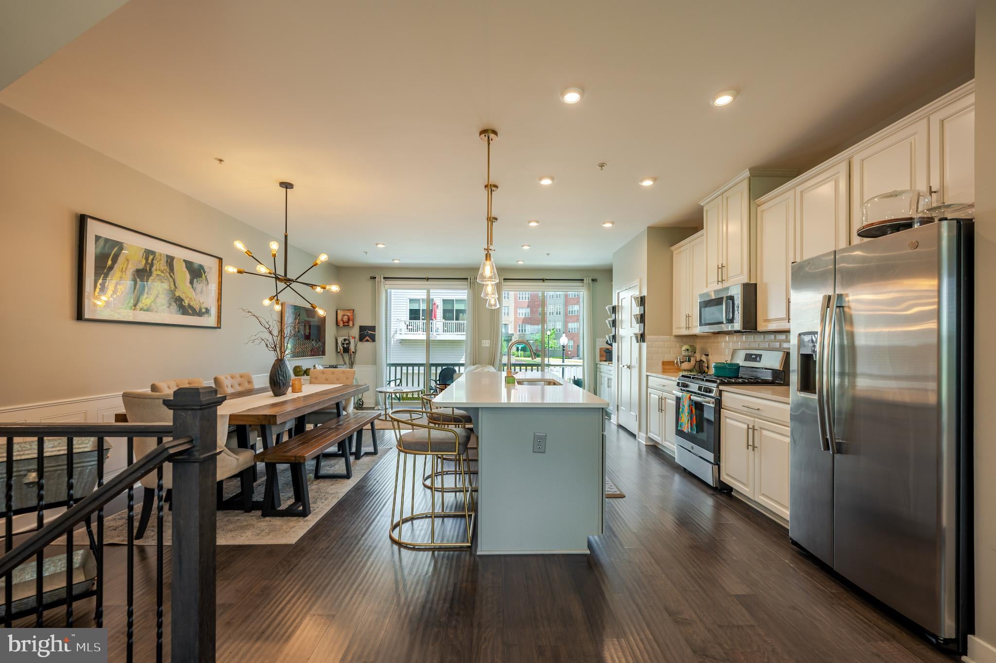 3738 COMMODORE JOSHUA BARNEY DRIVE NE