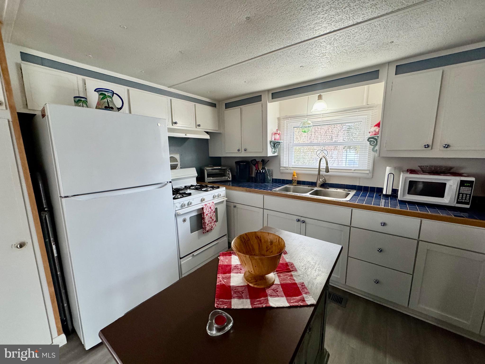 SEA AIR VILLAGE - Residential