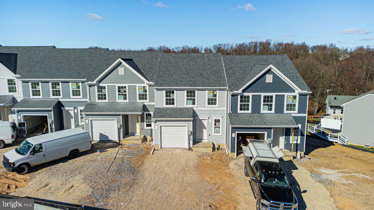 BRIDGEVIEW - Residential