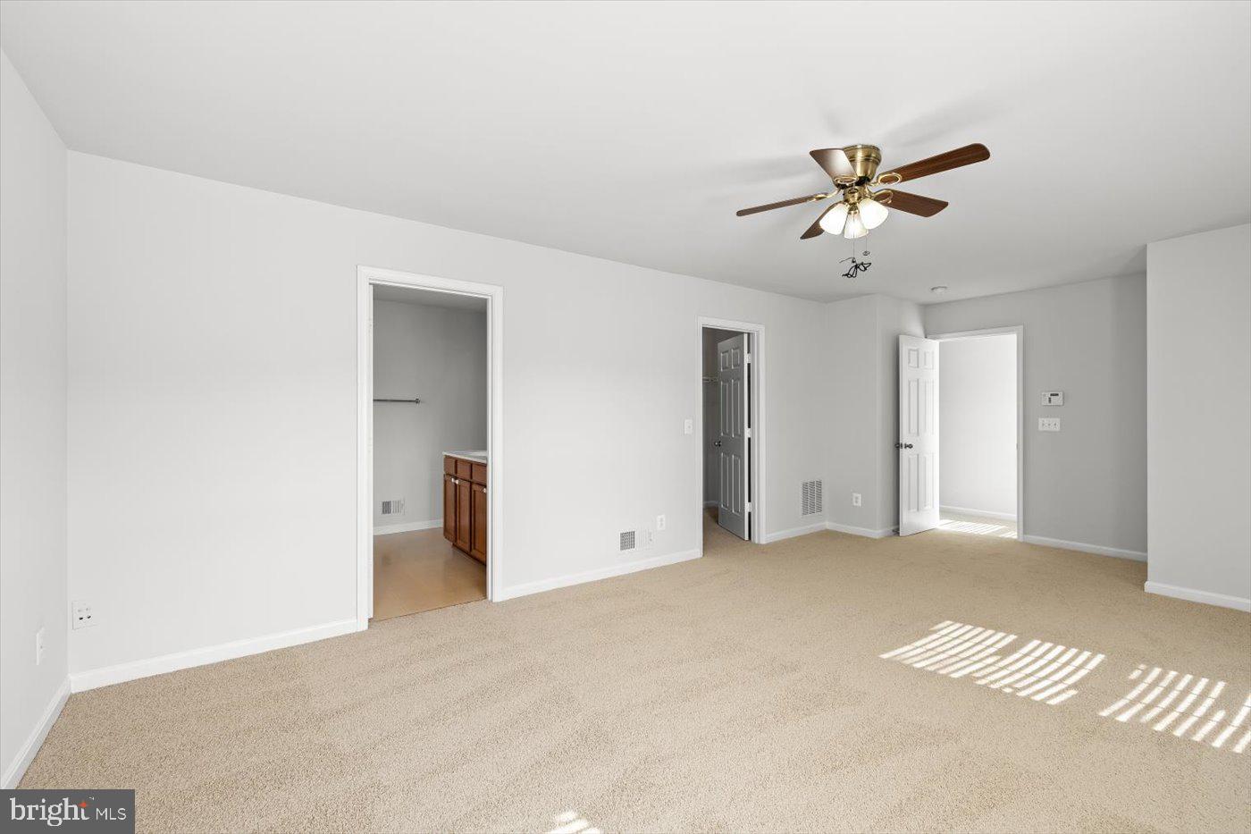 RIVER WALK - Residential