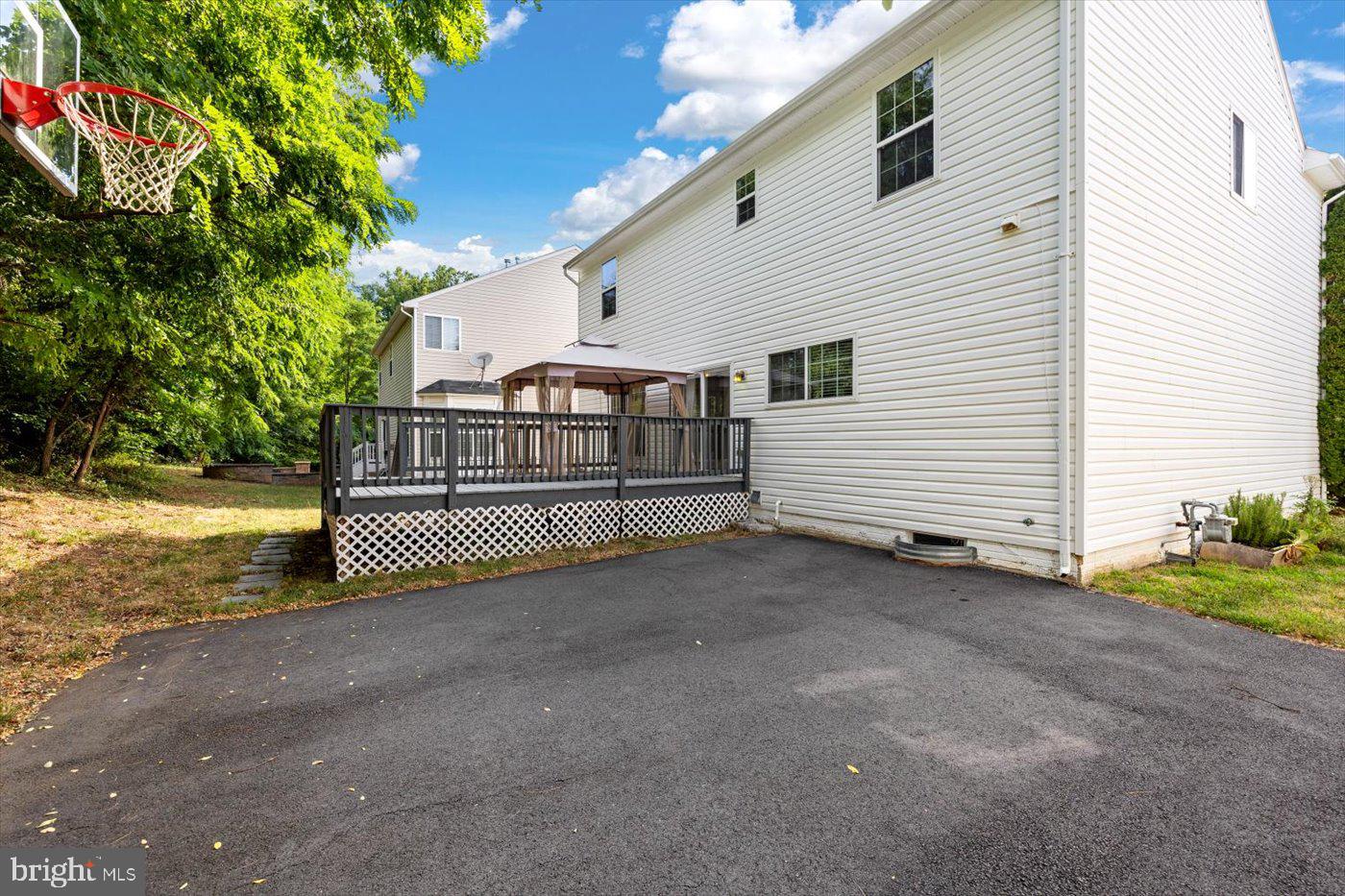 RIVER WALK - Residential