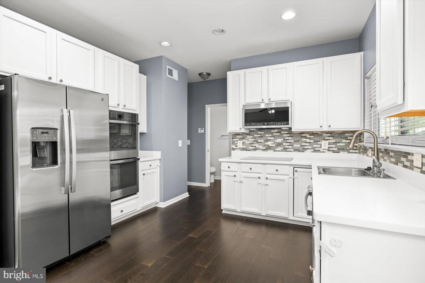 RIVER WALK - Residential