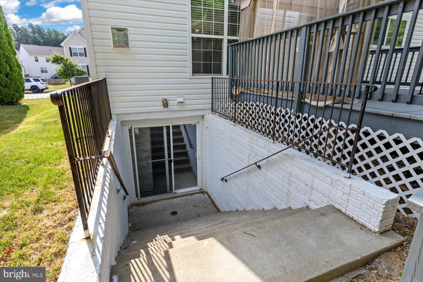 RIVER WALK - Residential