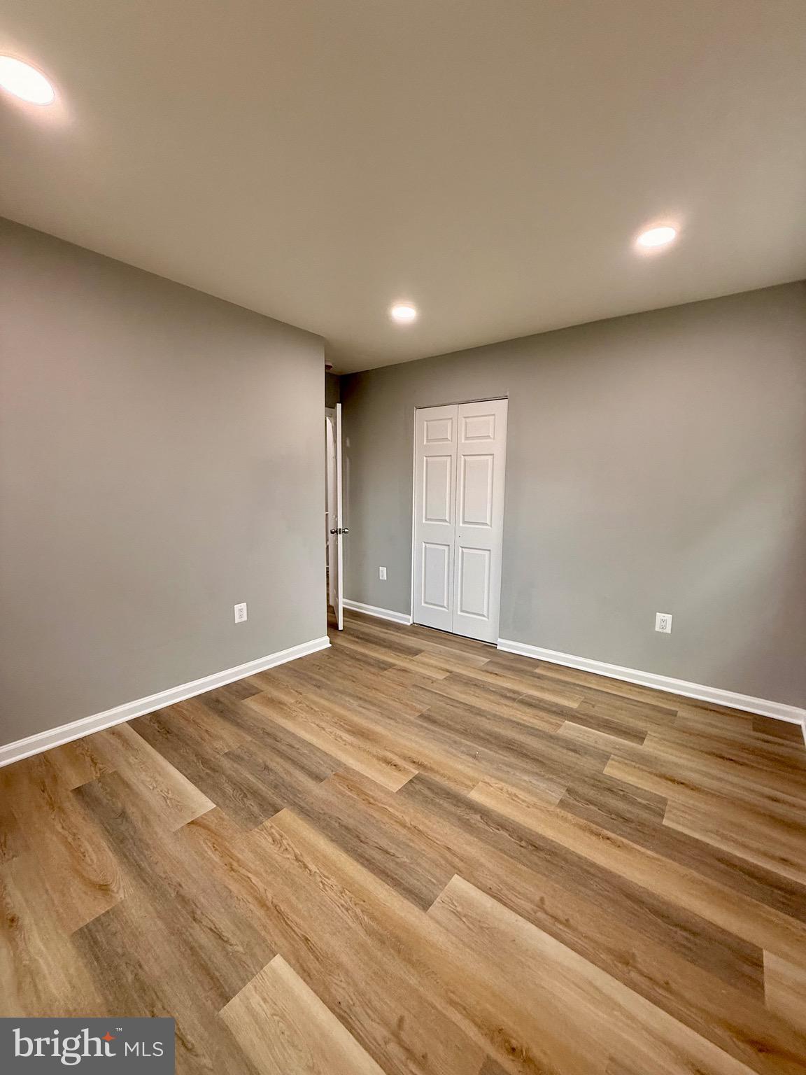 WILLIAMSTOWN - Residential