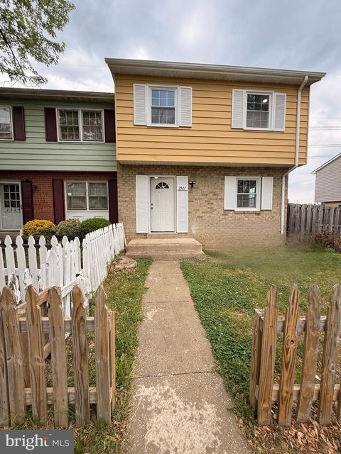 Photo of 2522 Sedgewick Place, DUMFRIES, VA 22026 (MLS # VAPW2120848)