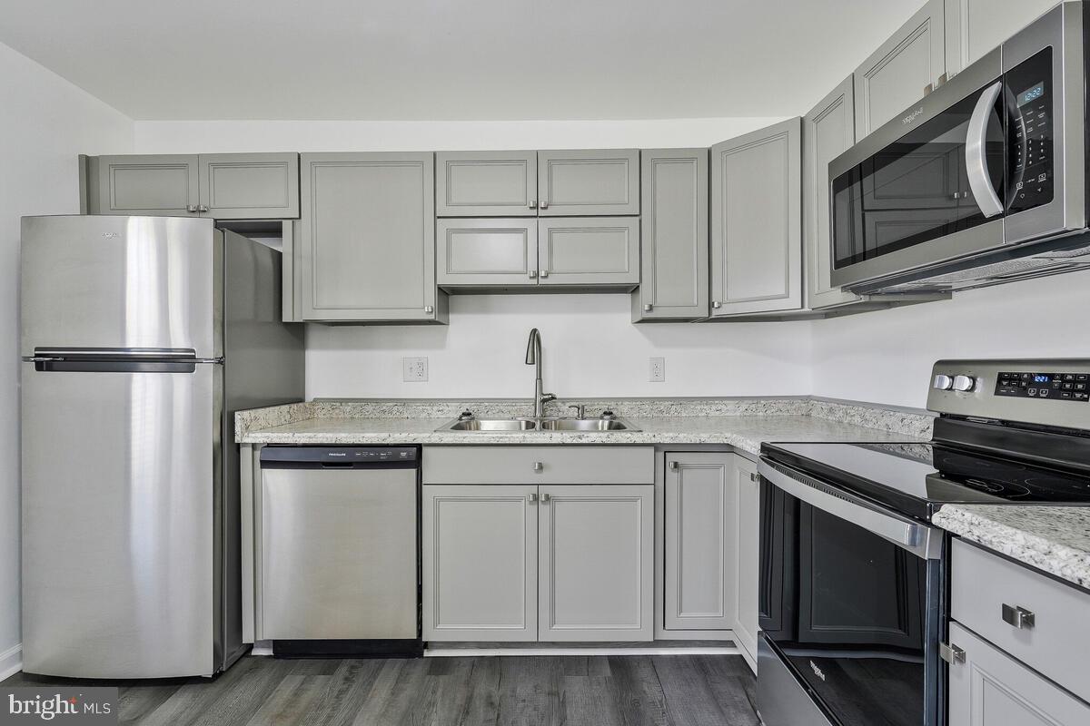 KING KENNEDY ESTATES - Residential