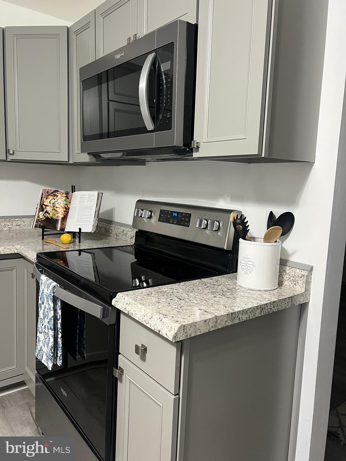 KING KENNEDY ESTATES - Residential