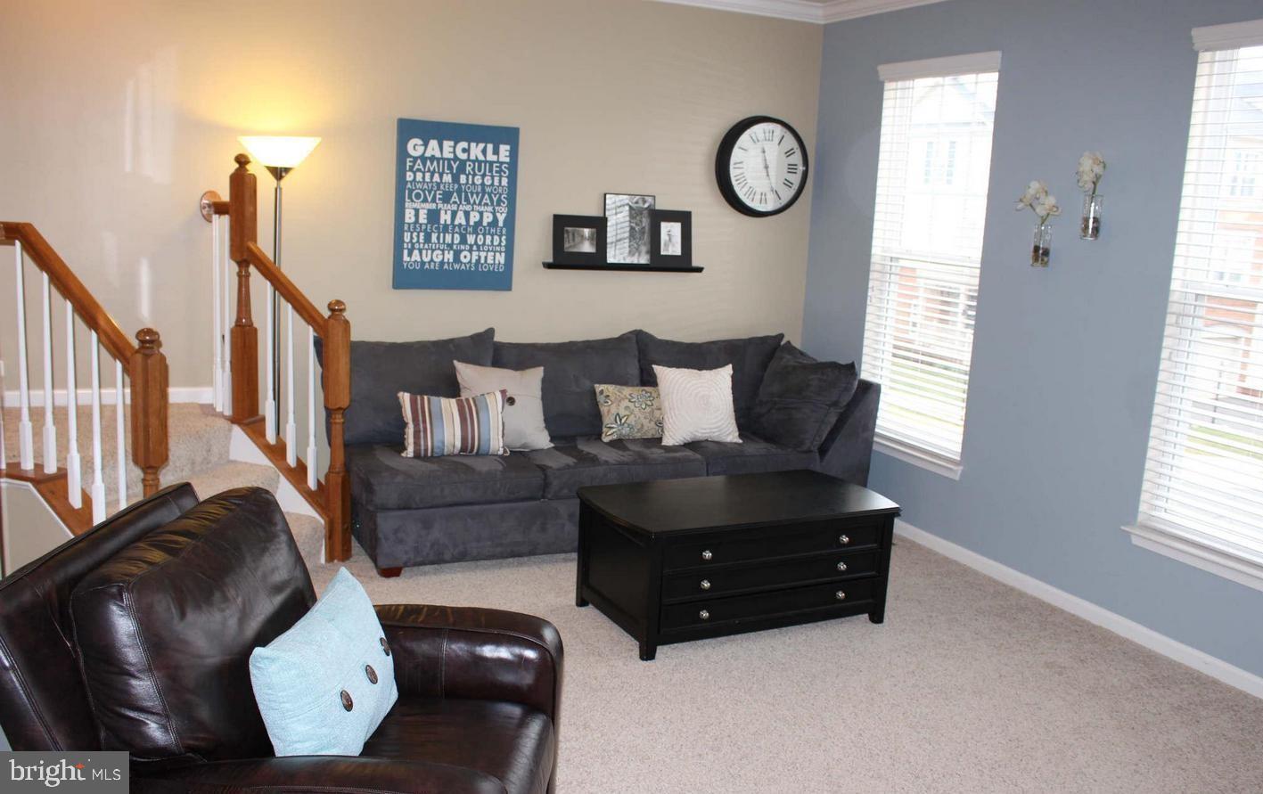 BROADLANDS SOUTH - Residential Lease