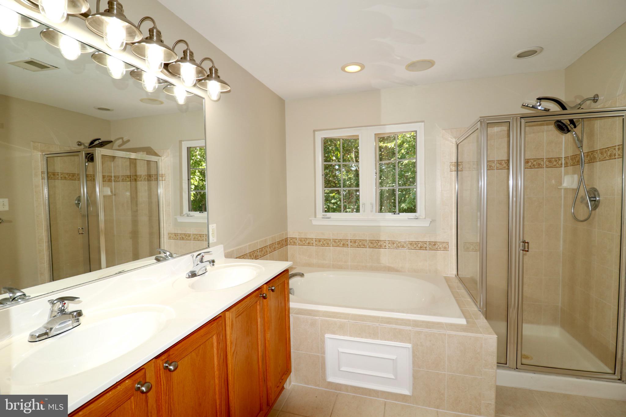 MAGRUDERS OVERLOOK - Residential Lease