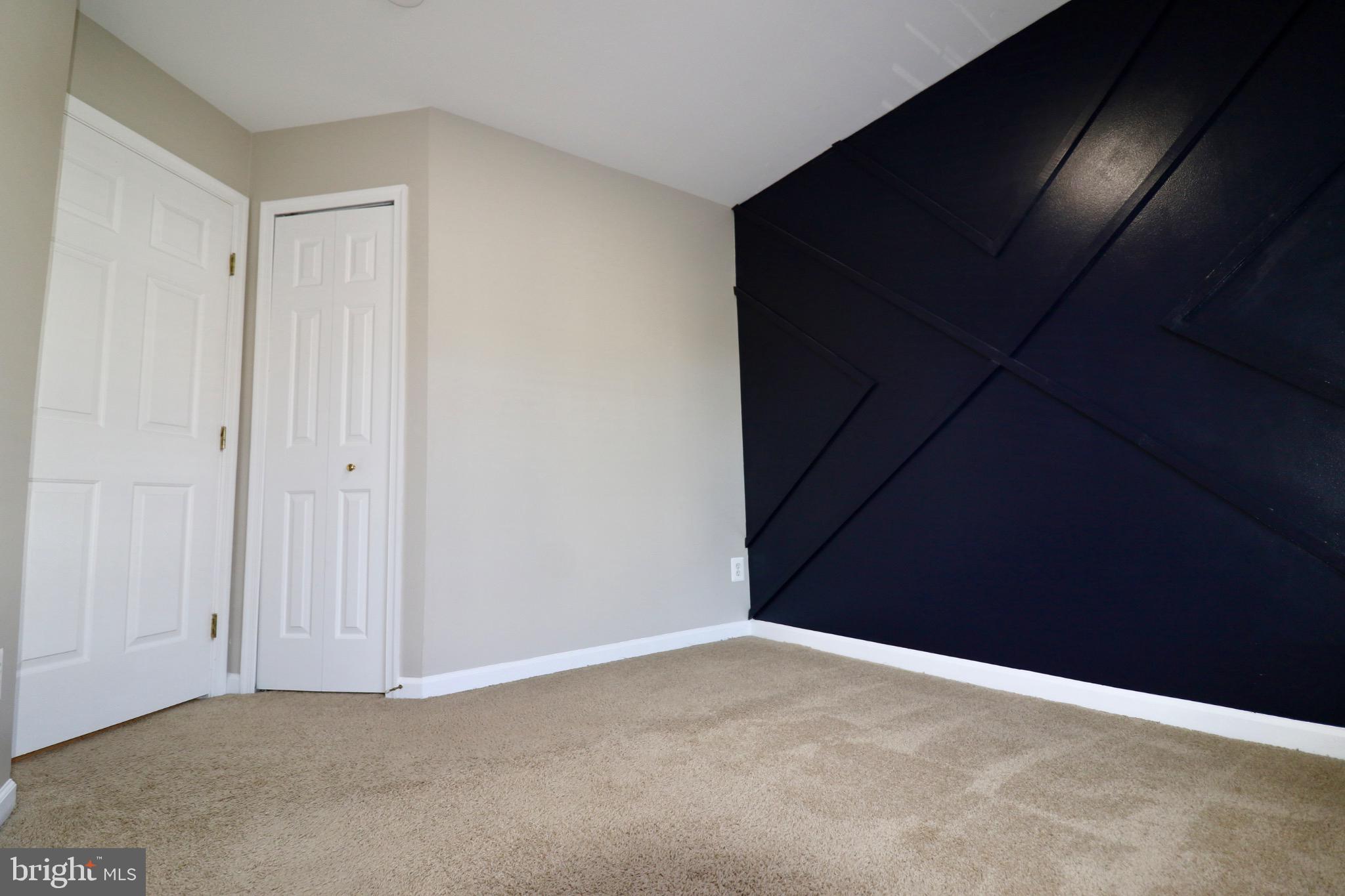 MAGRUDERS OVERLOOK - Residential Lease