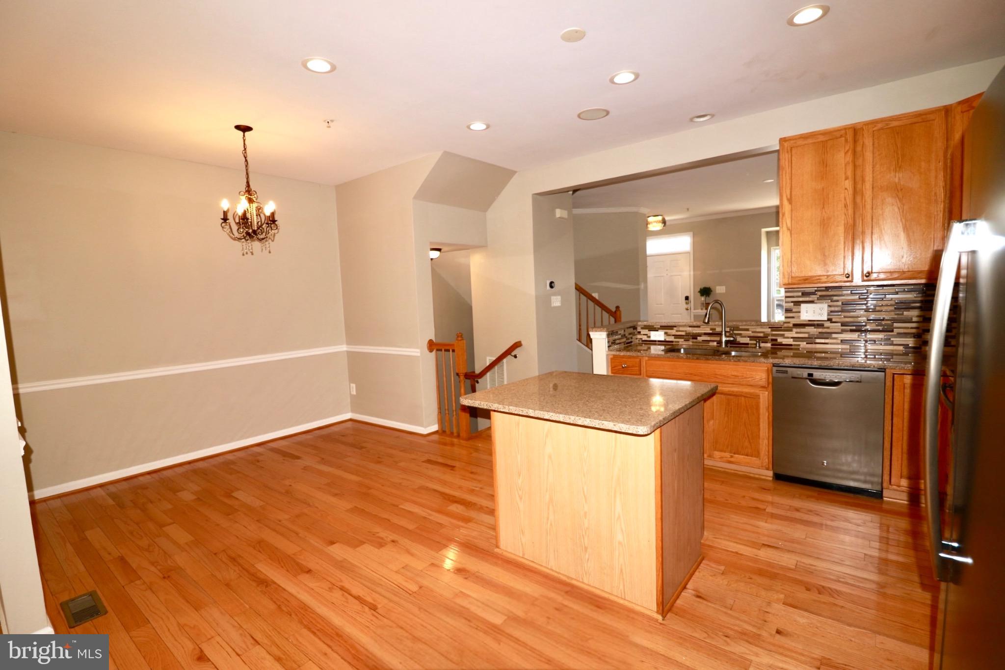 MAGRUDERS OVERLOOK - Residential Lease