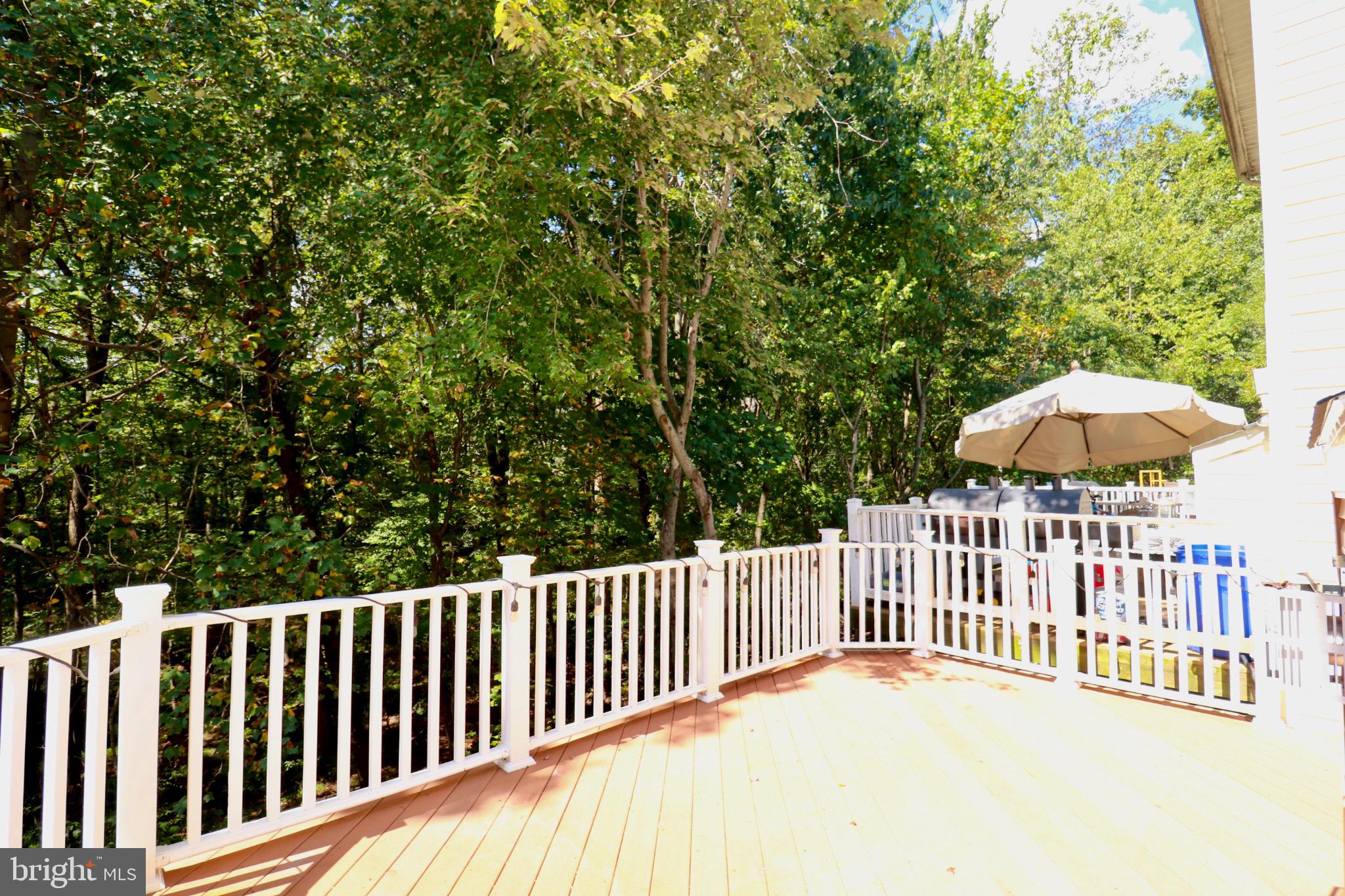 MAGRUDERS OVERLOOK - Residential Lease