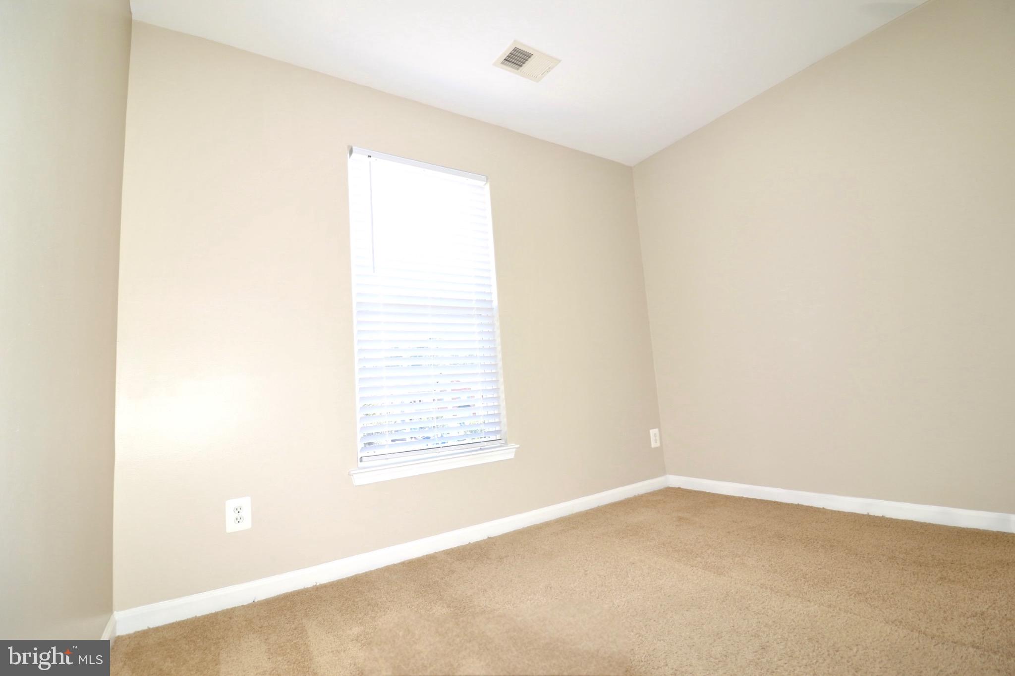 MAGRUDERS OVERLOOK - Residential Lease