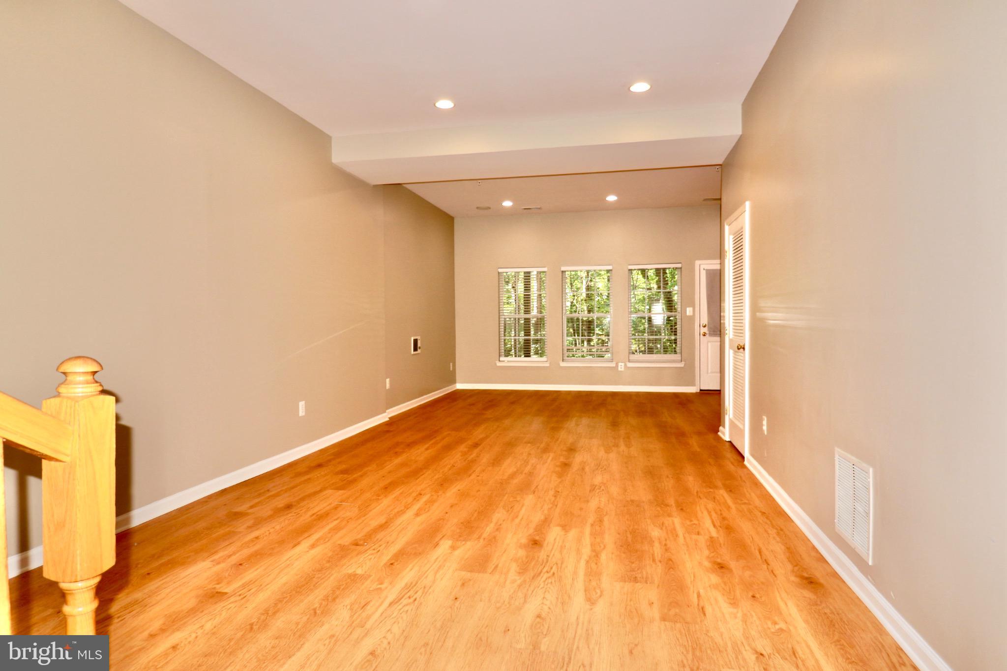 MAGRUDERS OVERLOOK - Residential Lease