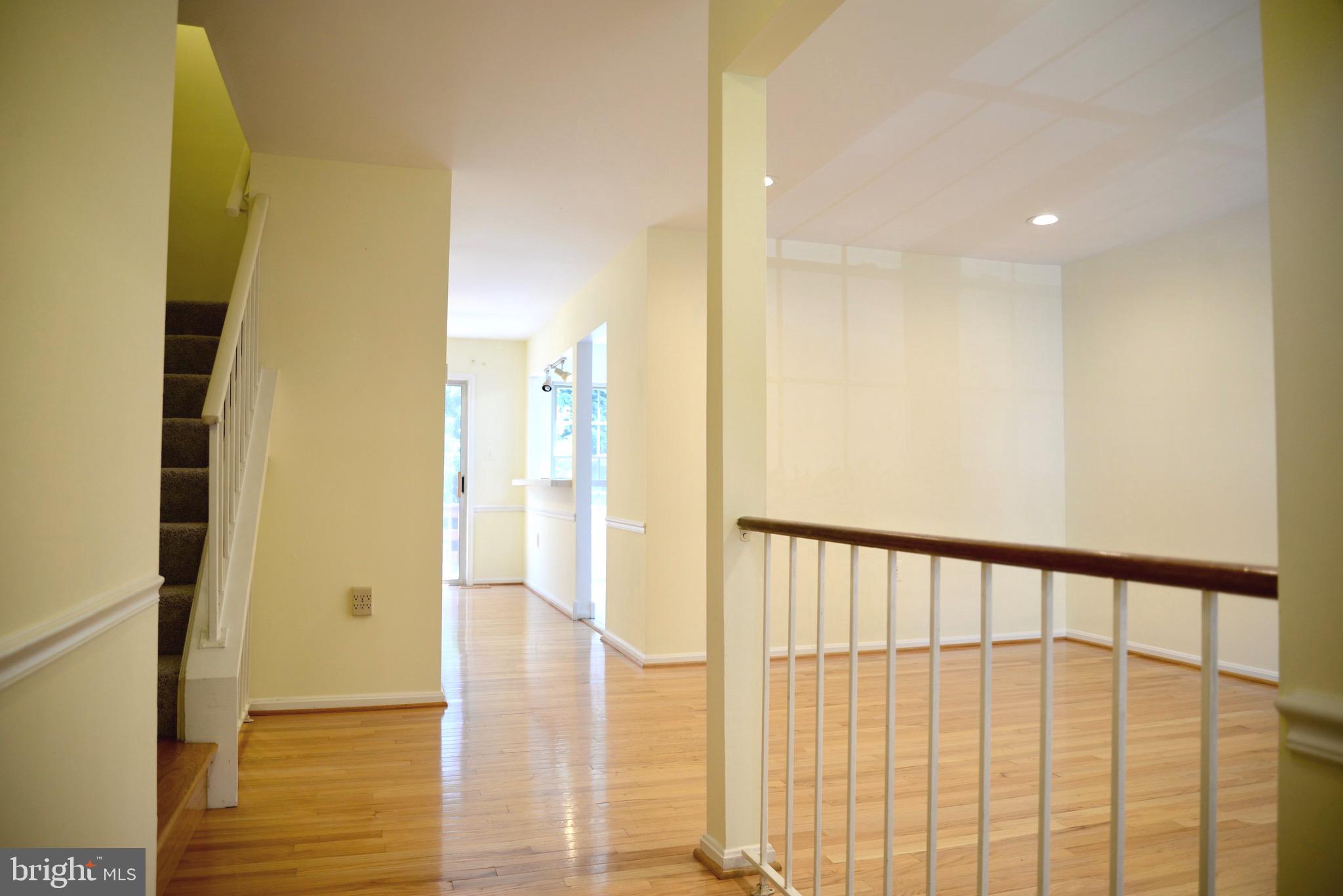 COLONY PARK - Residential Lease