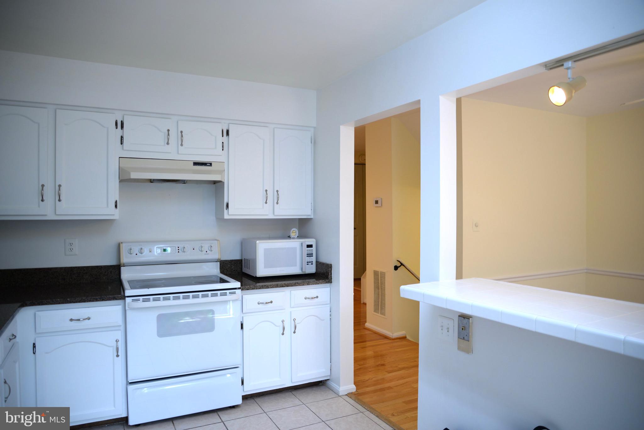 COLONY PARK - Residential Lease