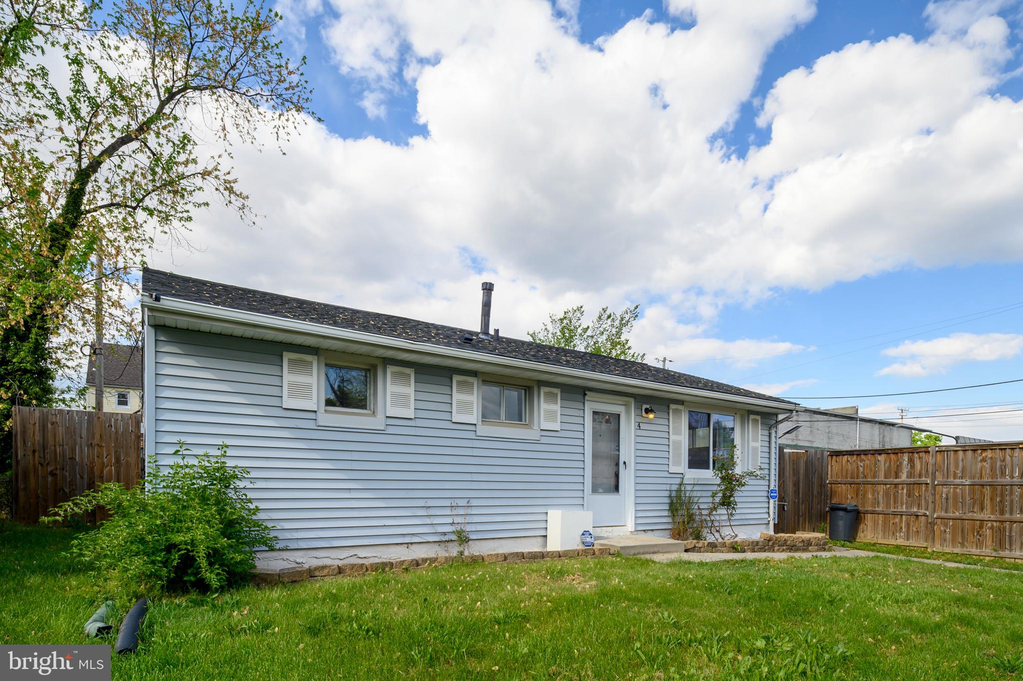 ARUNDEL GARDENS - Residential