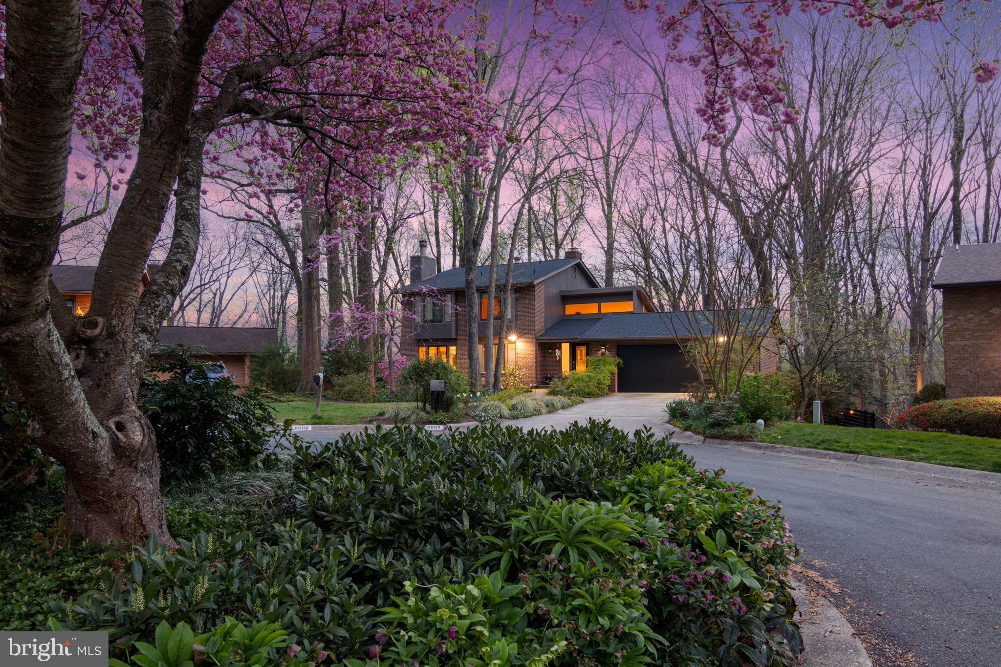 CONGRESSIONAL COUNTRY CLUB ESTATES - Residential