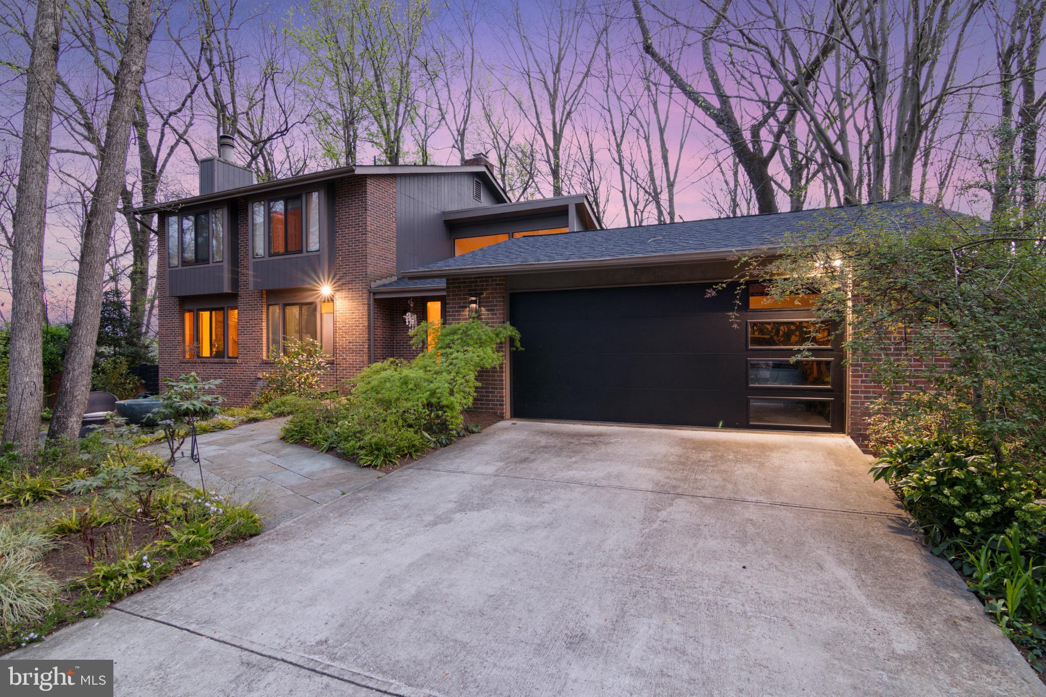 CONGRESSIONAL COUNTRY CLUB ESTATES - Residential