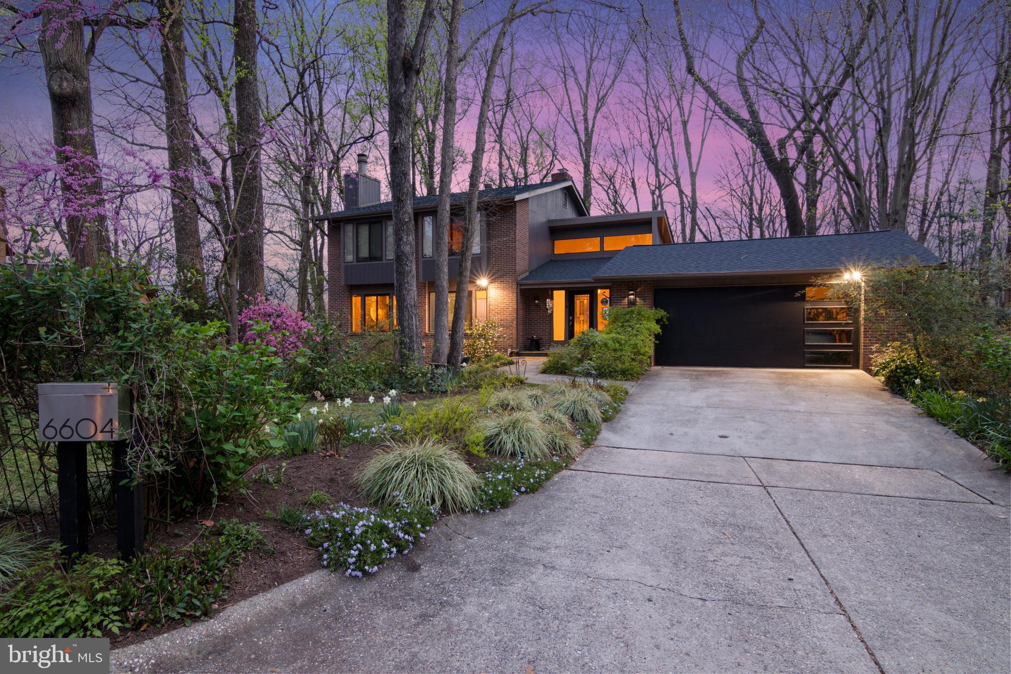 CONGRESSIONAL COUNTRY CLUB ESTATES - Residential