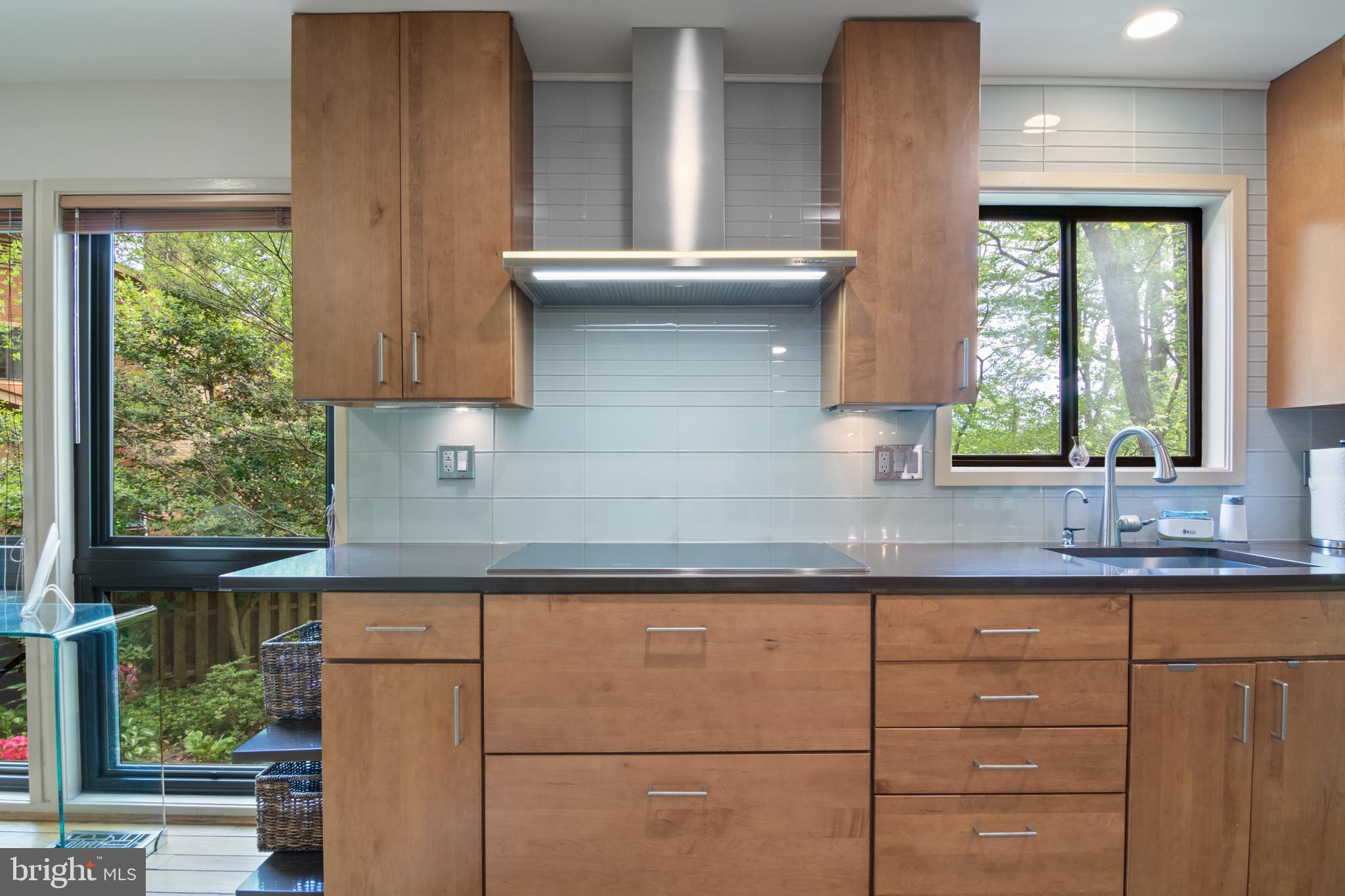 CONGRESSIONAL COUNTRY CLUB ESTATES - Residential