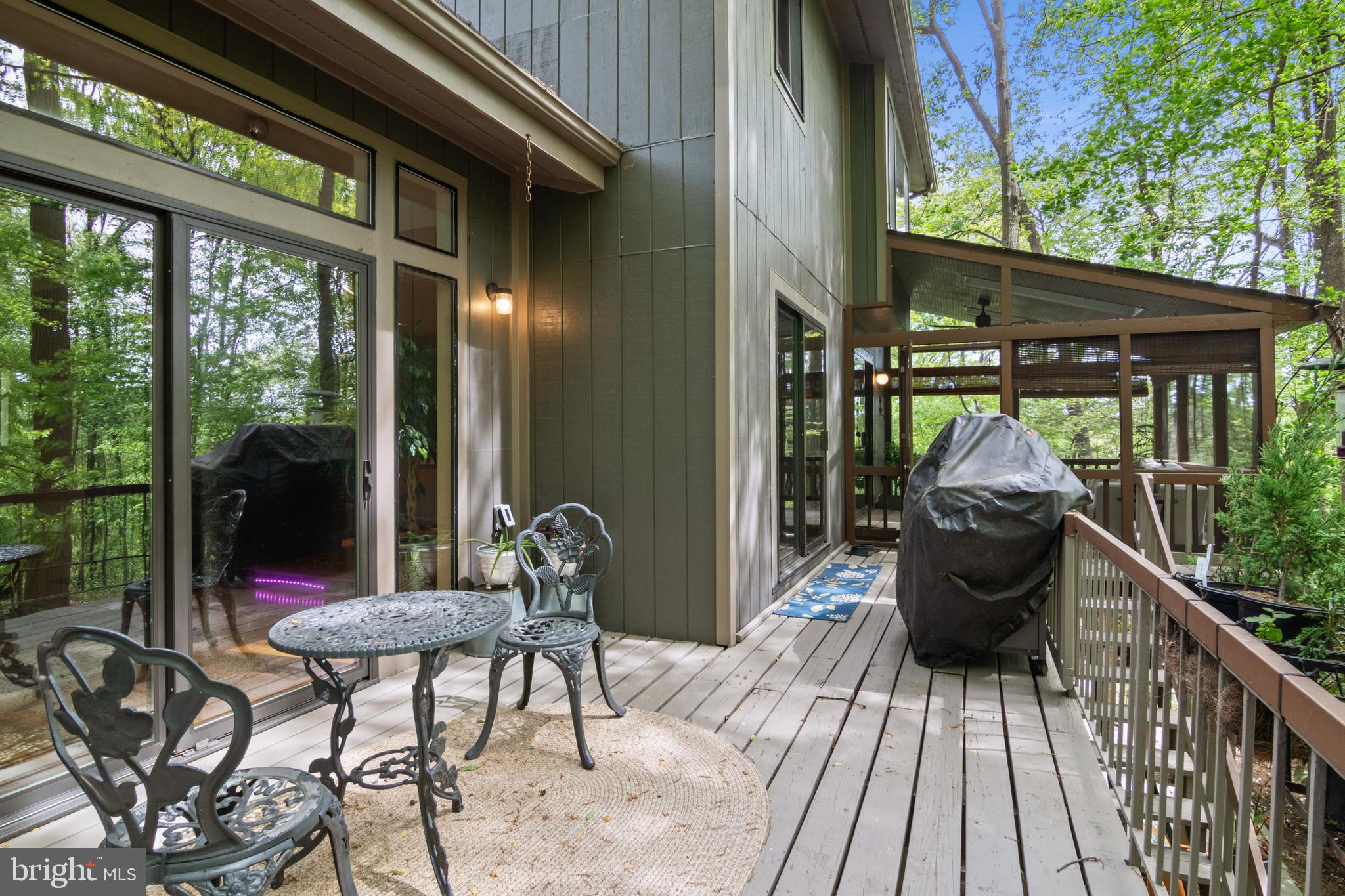 CONGRESSIONAL COUNTRY CLUB ESTATES - Residential